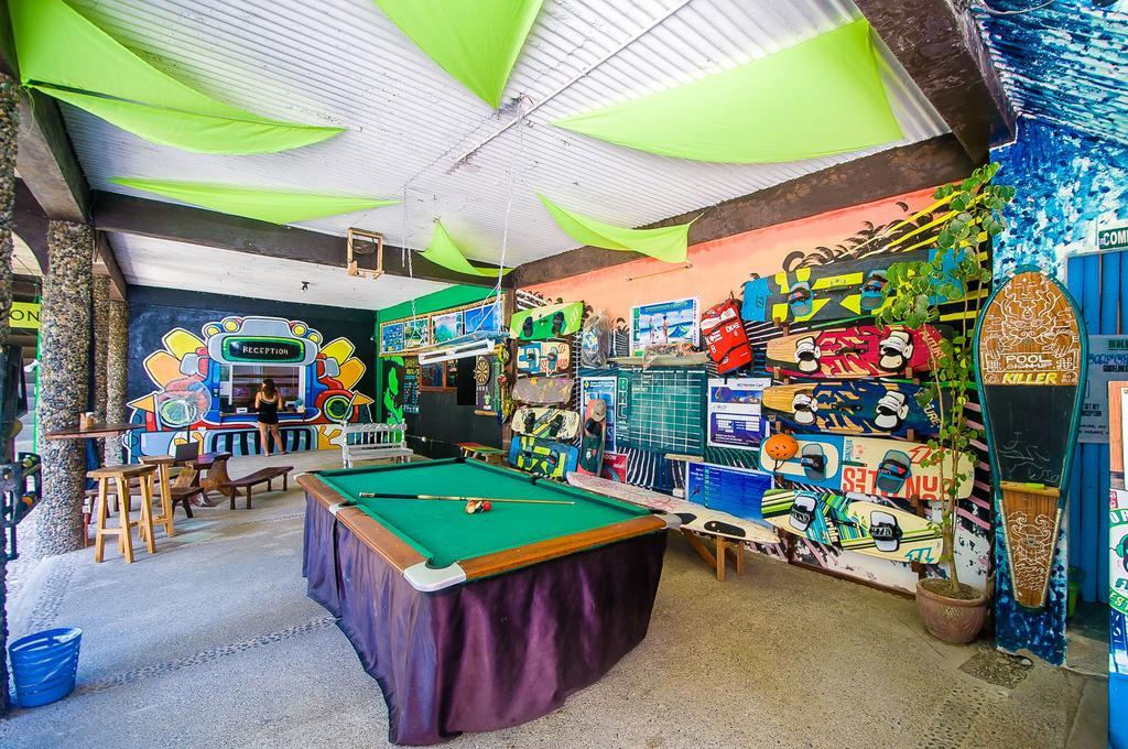Jeepney Hostel And Kite Resort Balabag  Exterior photo