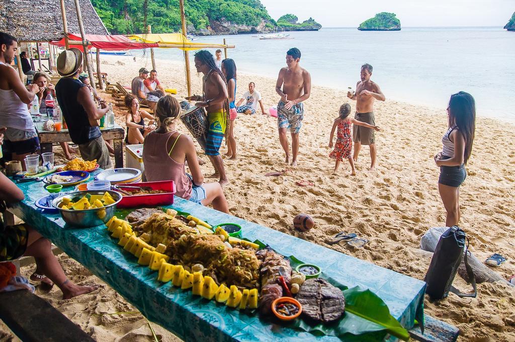 Jeepney Hostel And Kite Resort Balabag  Exterior photo