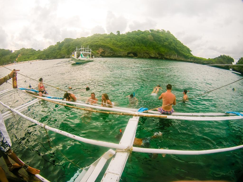 Jeepney Hostel And Kite Resort Balabag  Exterior photo