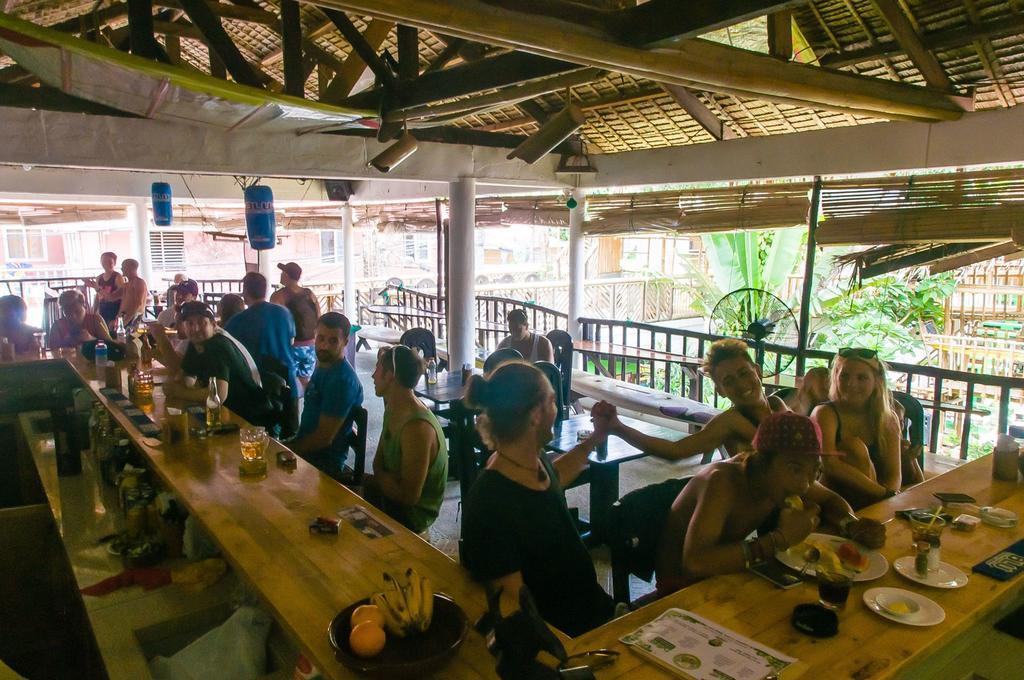 Jeepney Hostel And Kite Resort Balabag  Exterior photo