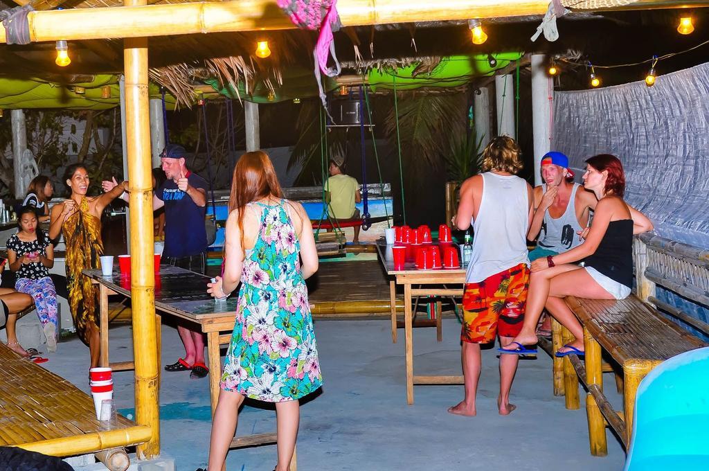 Jeepney Hostel And Kite Resort Balabag  Exterior photo