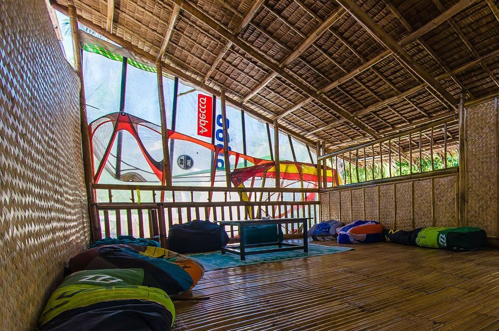 Jeepney Hostel And Kite Resort Balabag  Exterior photo