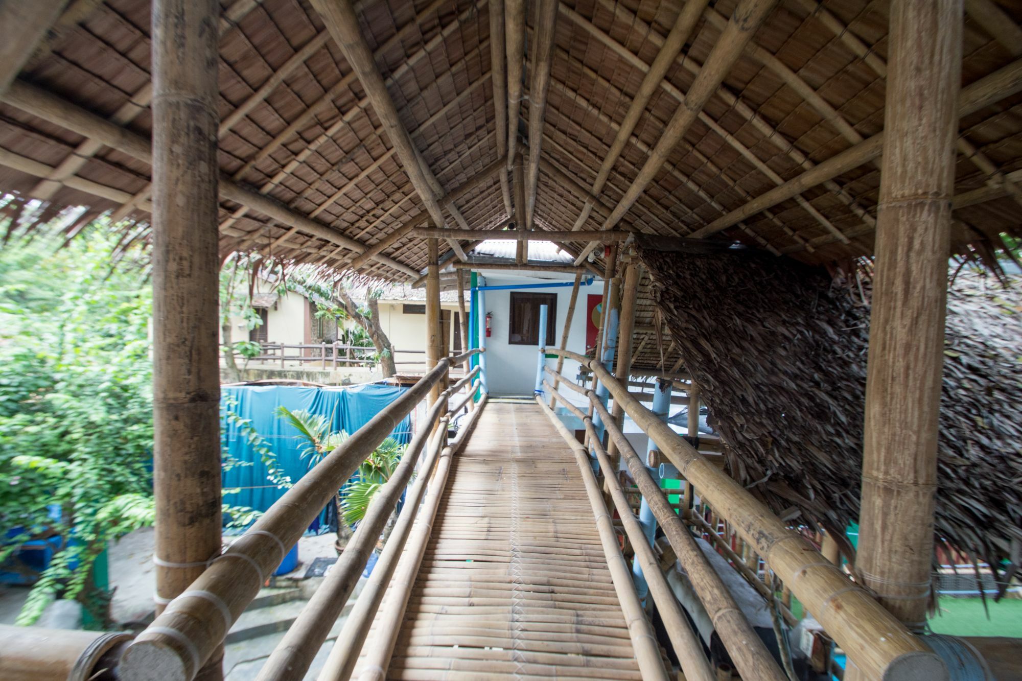 Jeepney Hostel And Kite Resort Balabag  Exterior photo