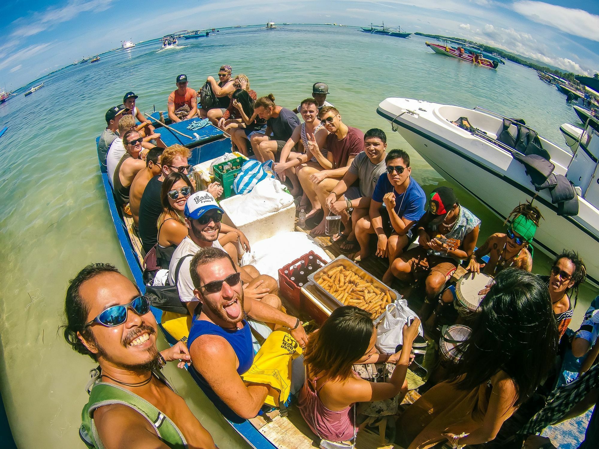 Jeepney Hostel And Kite Resort Balabag  Exterior photo